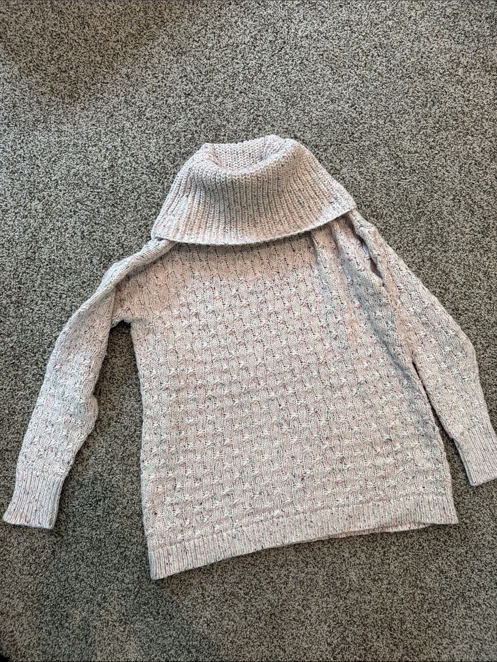 Chunky knit Turtleneck Sweater in Light Pink